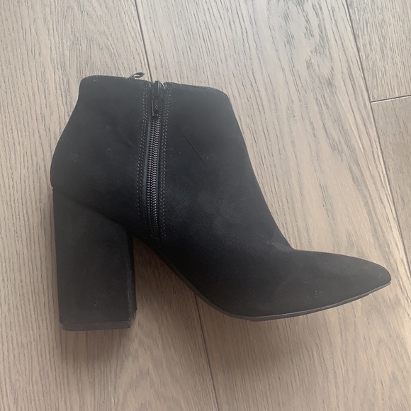 H&M faux suede booties size 40 - Picture 5 of 7